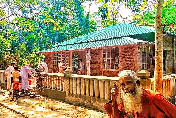 গ্রামীণ জনপদের ঘর