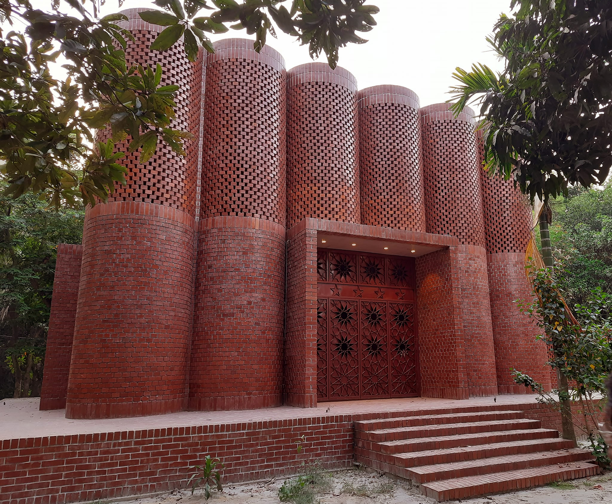 Shah Muhammad Mohsin Khan Mausoleum